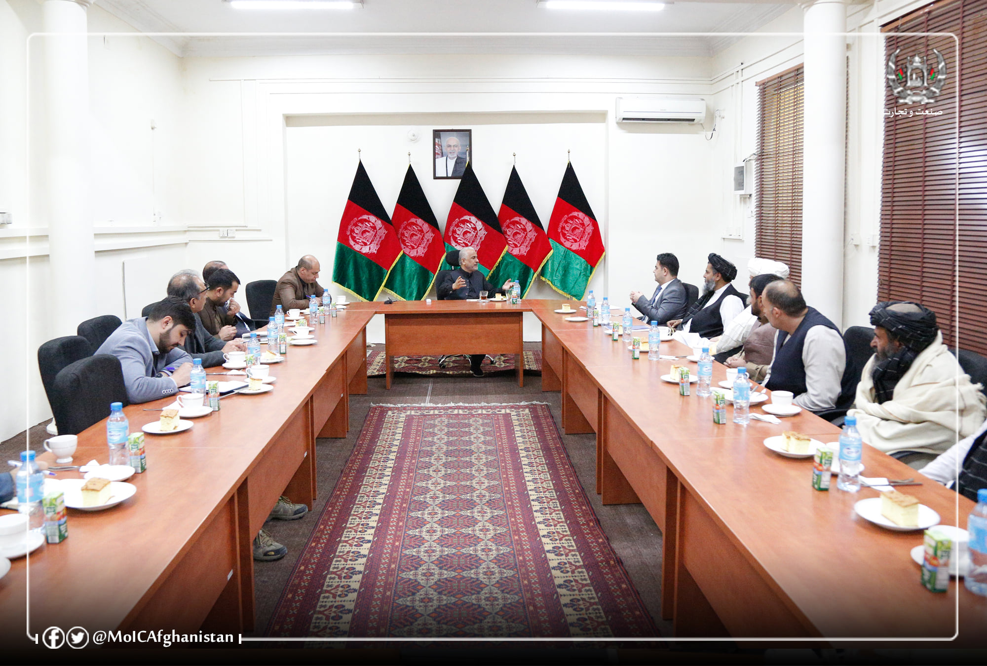 Acting Minister of Industry and Commerce Meets with the Head of Chamber of Commerce and Investment of Herat and Nimroz Provinces
