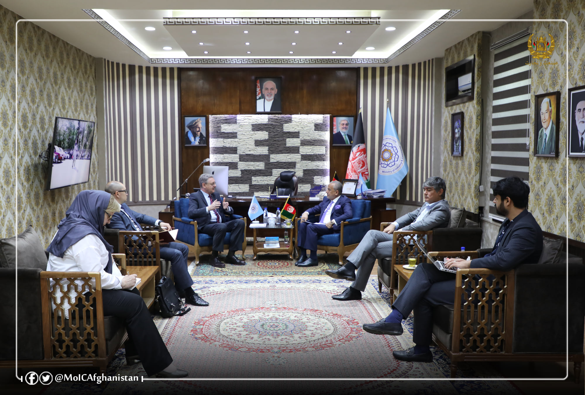 Minister of Industry and Commerce Meets with the Non-Resident Ambassador of the Republic of Belarus to Afghanistan