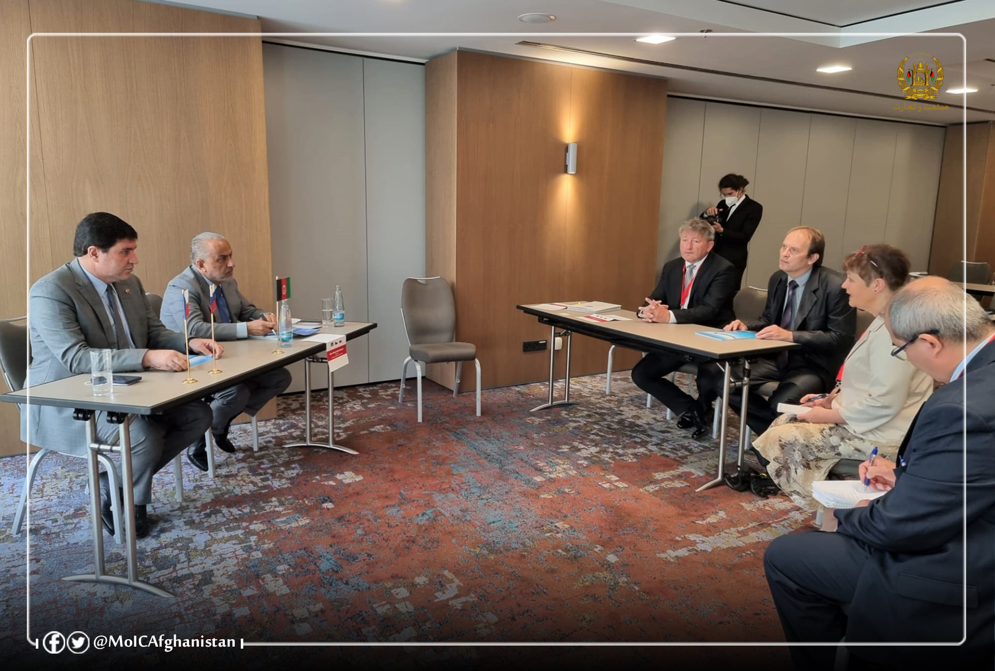 The Minister of Industry and Commerce emphasized holding more business investment meetings with European countries