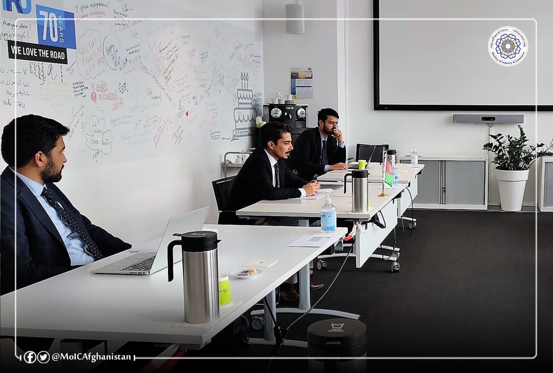 Deputy Minister of Industry and Commerce and Ambassador of Afghanistan to the World Trade Organization met with the Head of the International Road Transport Union