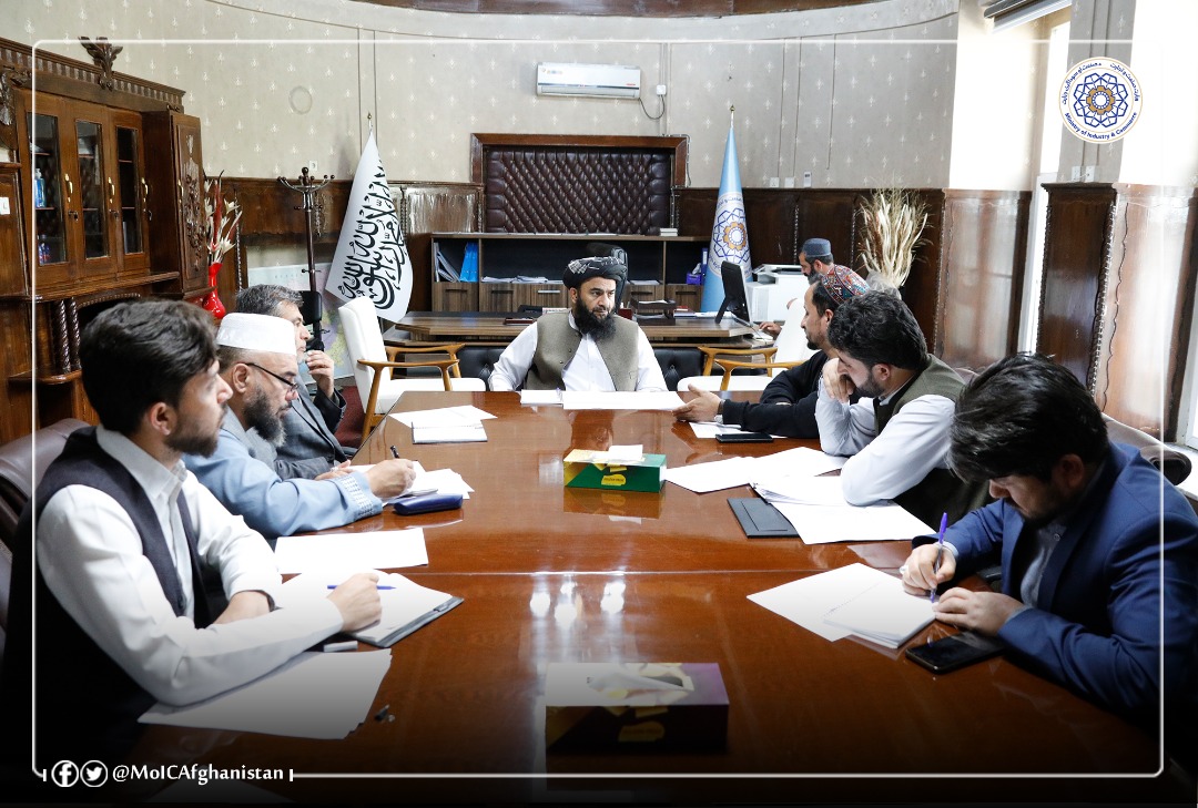 بررسی وضعیت جایدادهای وزارت صنعت و تجارت