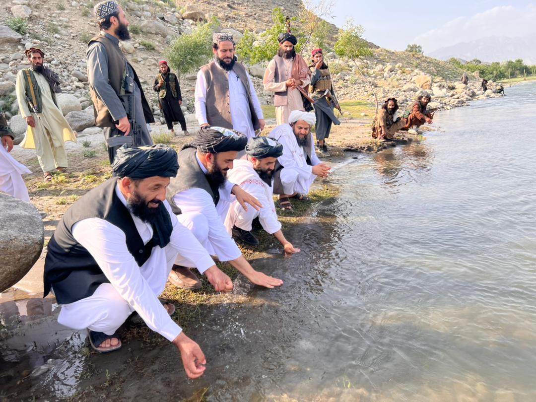 د شاهي نهر څخه لیدنه