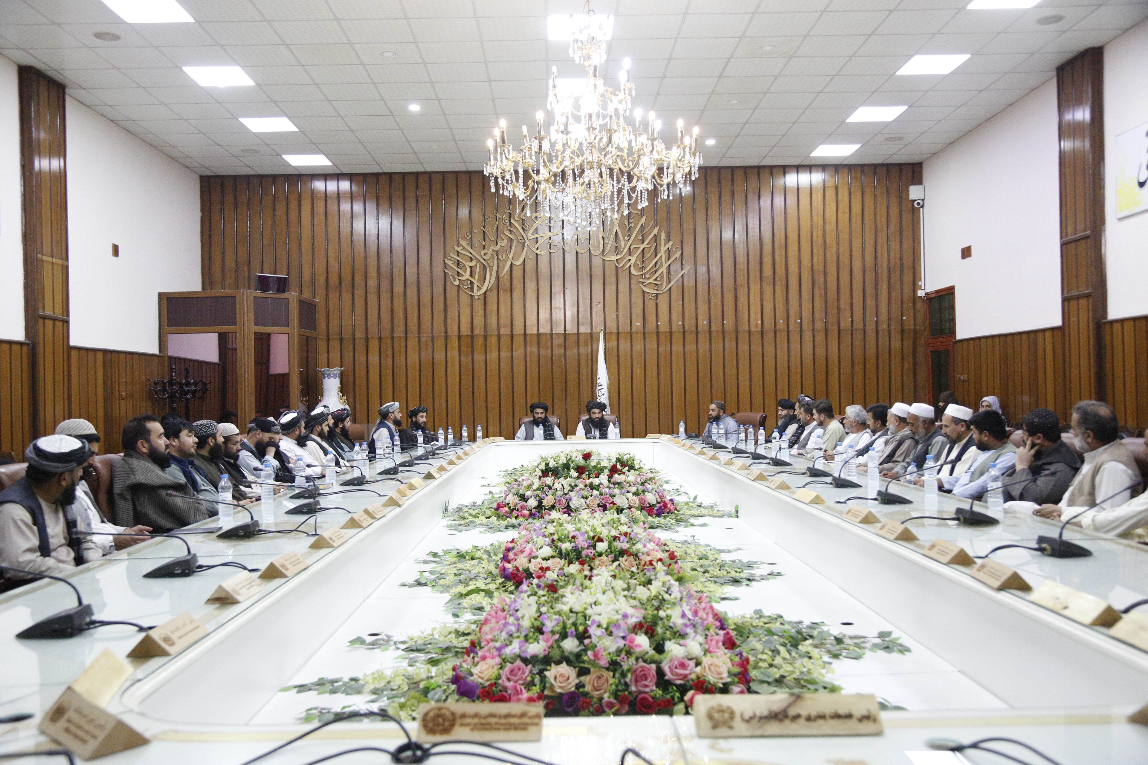 د بلخ ولایت له صنعت کارانو سره لیدنه