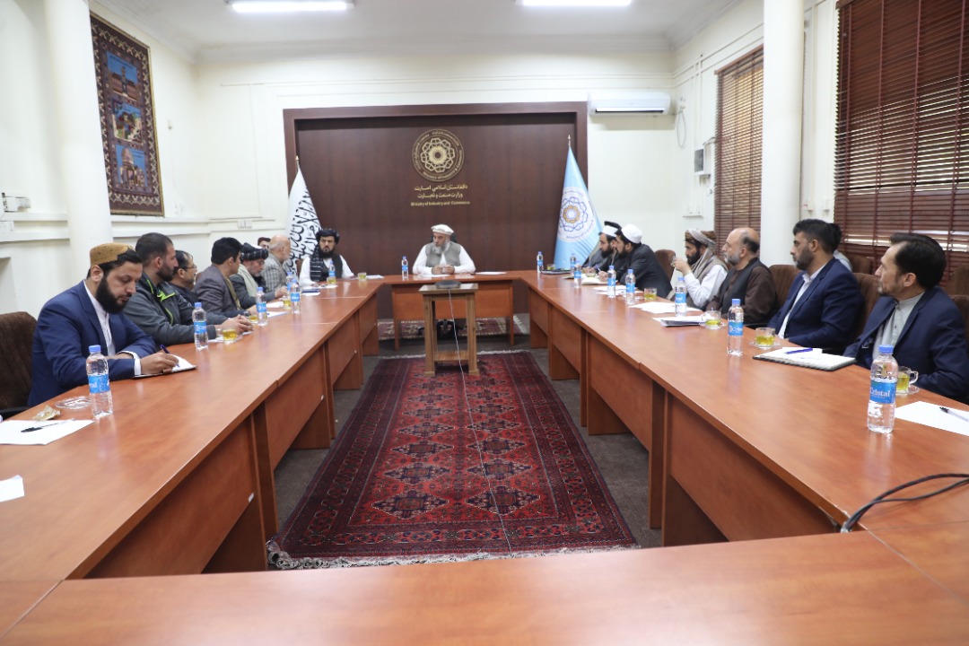 دیدار محترم الحاج عزیزی با اعضای اتحادیه‌ی بارچلانی افغانستان