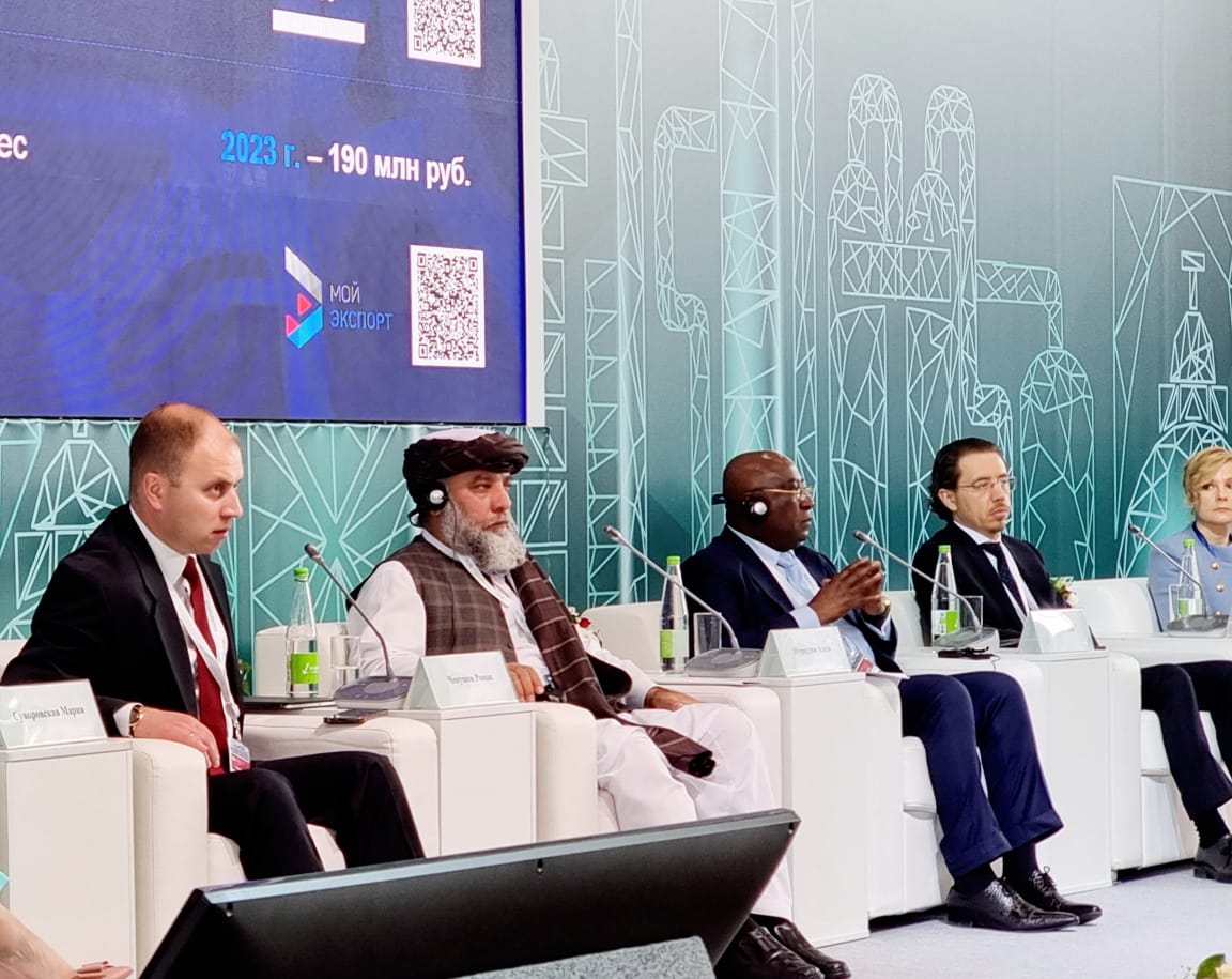 سخنرانی محترم الحاج عزیزی در نشست اقتصادی ۲۰۲۳ روسیه