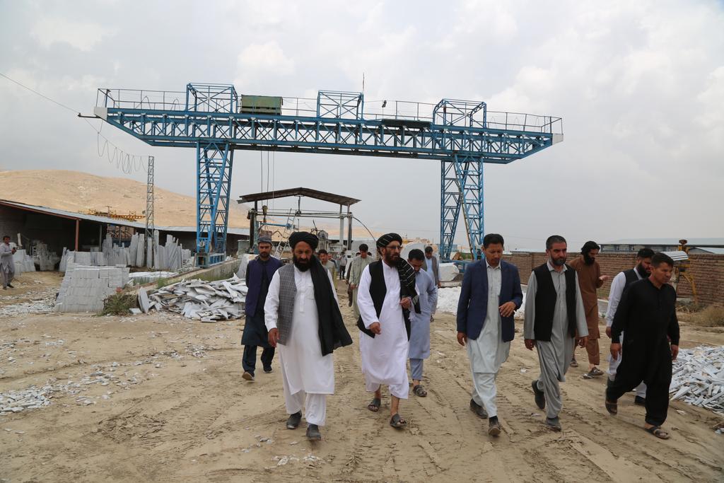 بازدید رئیس عمومی پارک‌های صنعتی از فابریکه‌های ارغندی