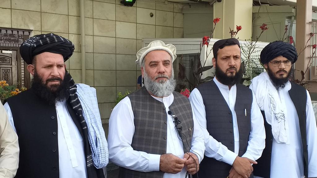 برگشت وزیر صنعت و تجارت ازسفر قزاقستان