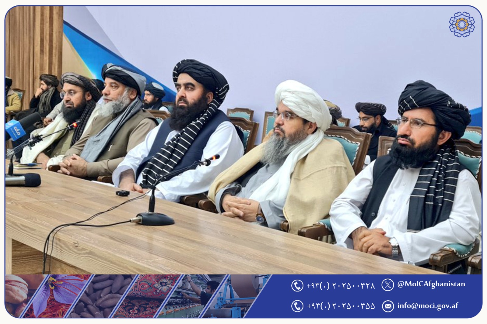 اشتراک سرپرست وزارت صنعت و تجارت در نشست مردمی در ولایت هرات