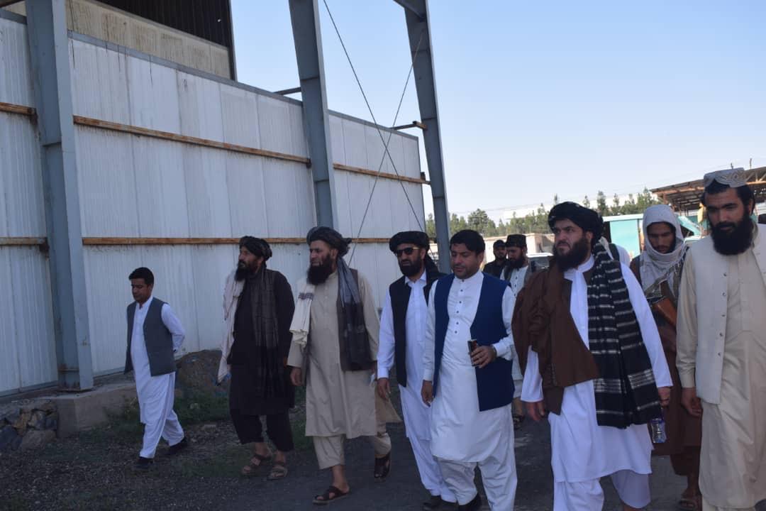 The deputies of the Ministries of Industry and Agriculture, visit the factories in Pul-e-Charkhi Industrial Park