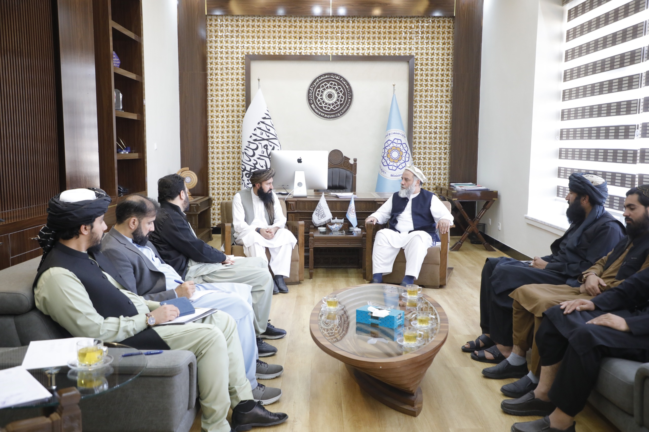 ملاقات مقام رهبری وزارت صنعت و تجارت با سفیر امارت اسلامی مقیم مالیزیا