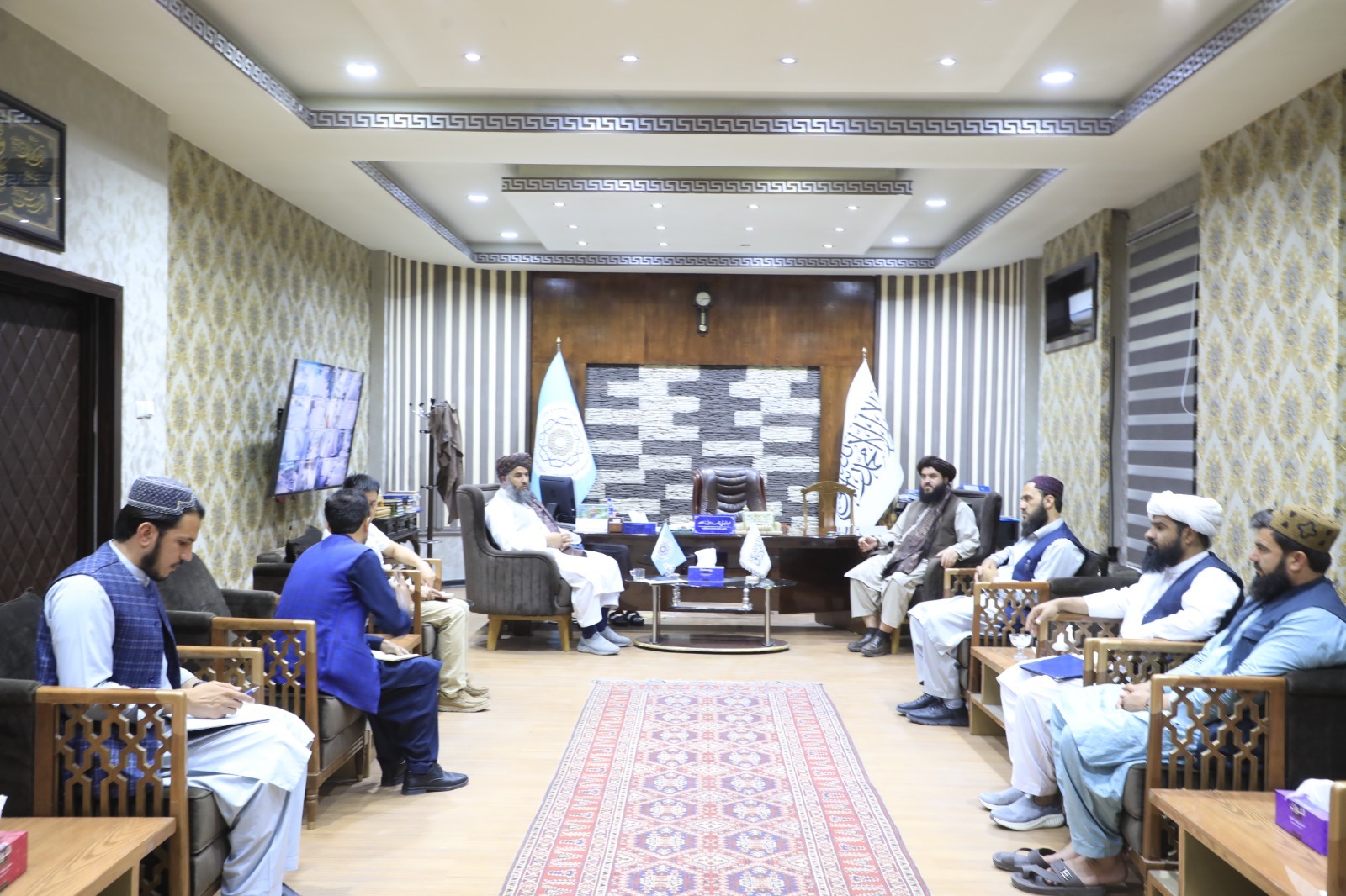 معین امور صنعت و تجارت با مسؤل شرکت قراردادی مس عینک ملاقات نمود